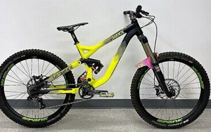 Zbiórka Rower dh Mondraker - zdjęcie główne