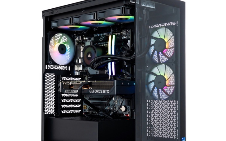 Zbiórka Na komputer do samorozwoju - zdjęcie główne