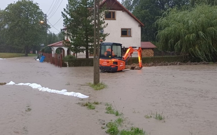 Zbiórka SOS dla rodziny powodzian - zdjęcie główne