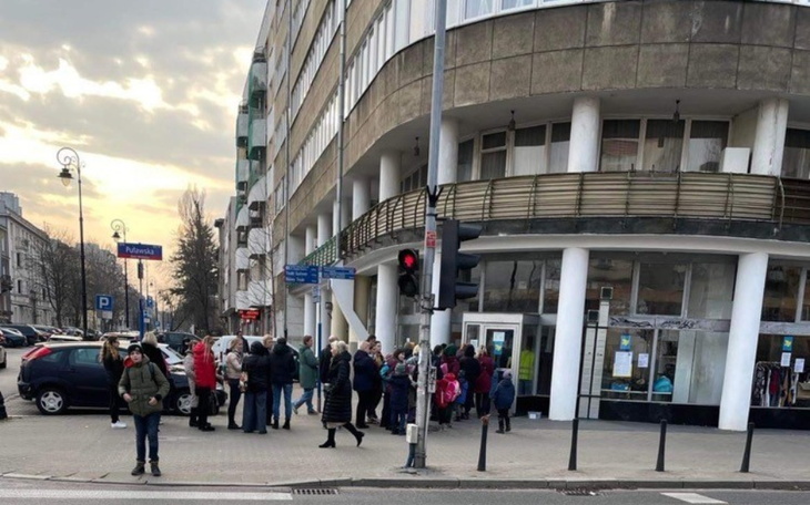 Zbiórka For Ukrainian refugees in Warsaw - zdjęcie główne