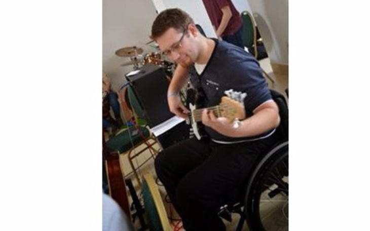 Zbiórka Pomóż mi wstać i znowu grać - zdjęcie główne