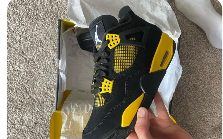 Zbiórka Pomóżcie uzbierać mi na buty - zdjęcie główne