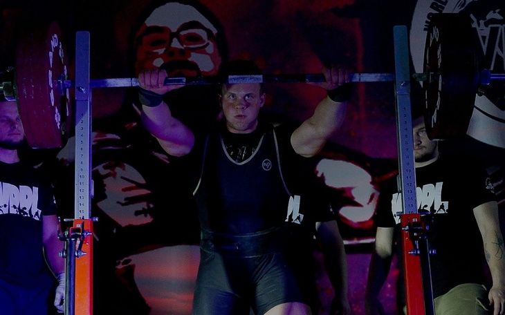 Zbiórka Błędy przeszłości i walka o - zdjęcie główne