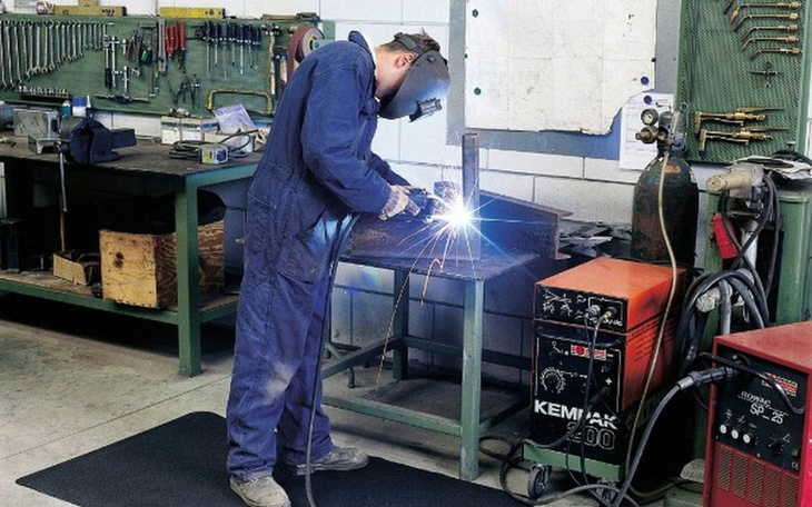 Zbiórka Na kurs spawacza i maszyn CNC - zdjęcie główne