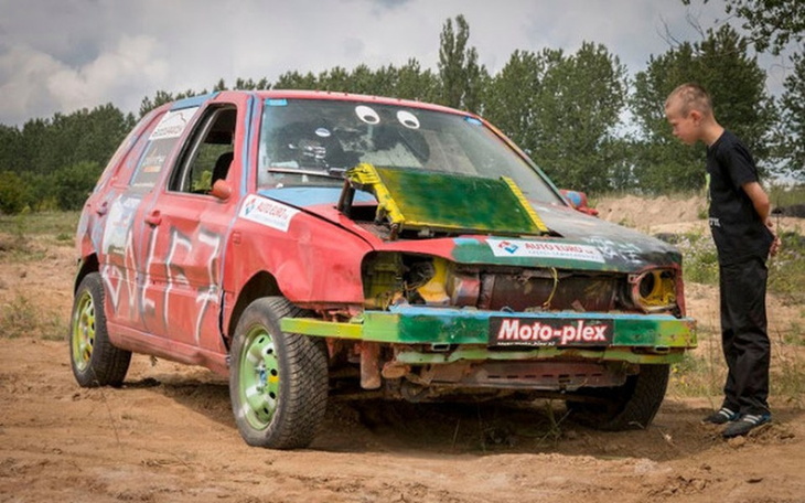 Zbiórka zbieram na samochód do wrackrace - zdjęcie główne