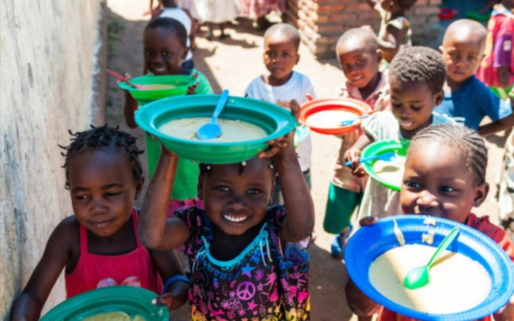 Zbiórka Dzieci nie powinny być glodne - zdjęcie główne