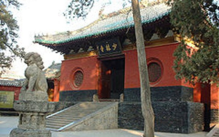 Zbiórka Na pobyt w klasztorze szaonil - zdjęcie główne