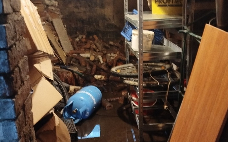 Zbiórka Na opał i sprzatanie po powodzi - zdjęcie główne