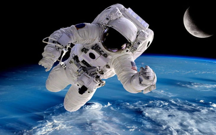 Zbiórka Laser do wyłania sygnalu kosmos - zdjęcie główne