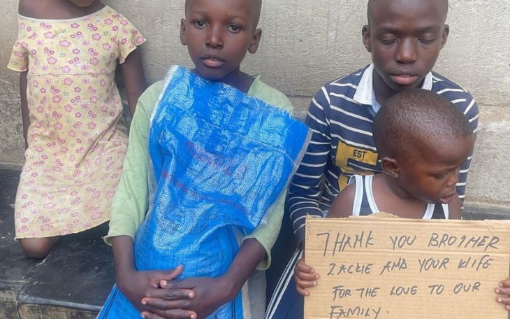 Zbiórka Dla dzieci z Ugandy bez rodzicow - zdjęcie główne
