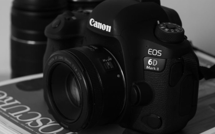 Zbiórka .na aparat fotograficzny. - zdjęcie główne