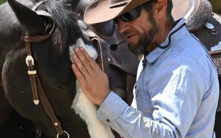 Zbiórka Joe Turner po pożarze domu - zdjęcie główne