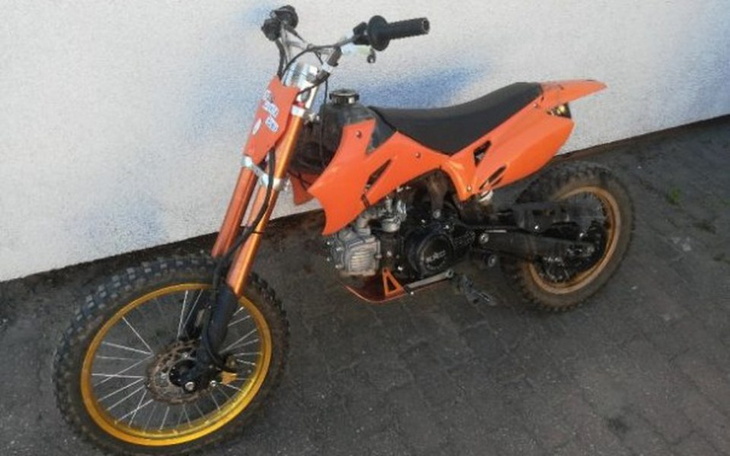 Zbiórka Cross 125 na części lub cały - zdjęcie główne