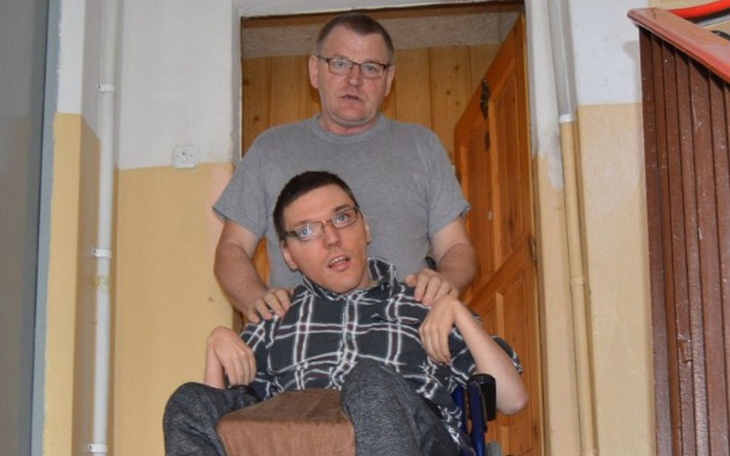 Zbiórka Łóżko rehabilitacyjne dla Alana - zdjęcie główne