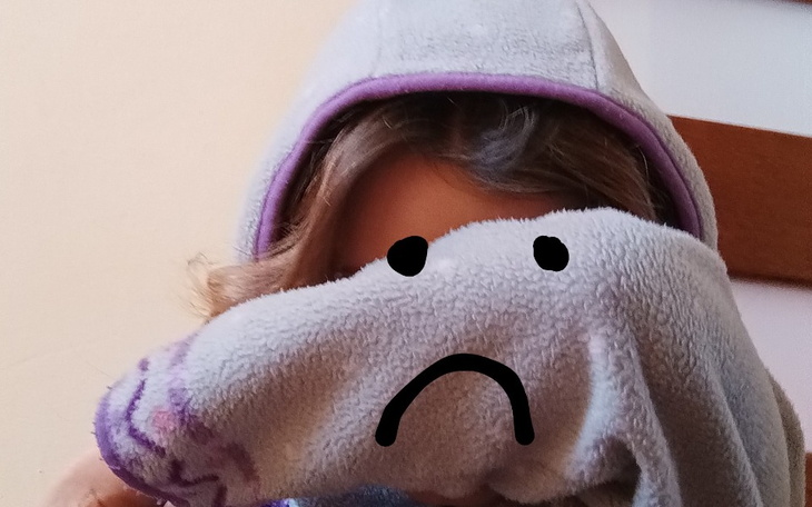 Zbiórka na normalna twarz - zdjęcie główne