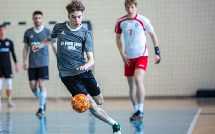 Zbiórka ACL rekonstrukcja, rehabilitacja - zdjęcie główne