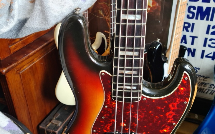 Zbiórka Jazz Bass 1974 do pracy studyjne - zdjęcie główne