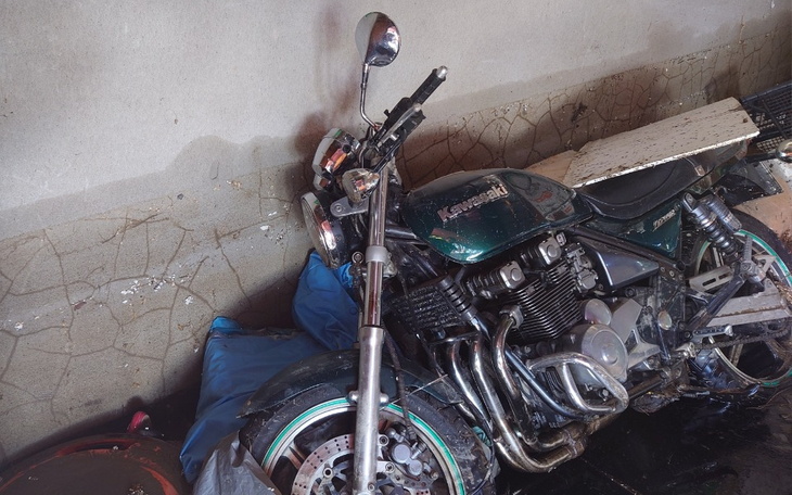 Zbiórka Naprawa motoru Kawasaki Zephyr - zdjęcie główne