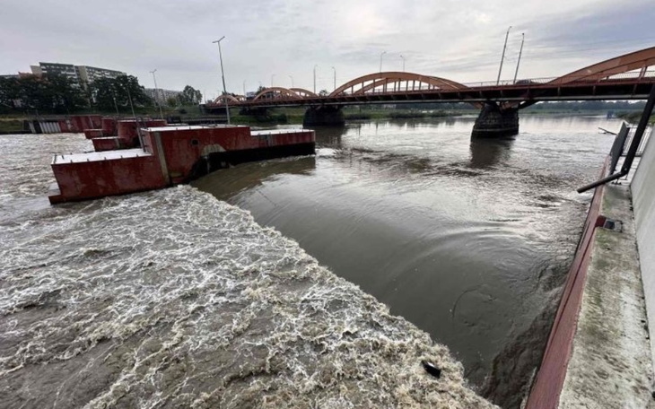 Zbiórka Pomoc dla powodzian w DolnoŚląsk - zdjęcie główne