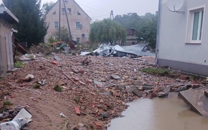 Zbiórka Pomoc pracownikom homeyou - zdjęcie główne