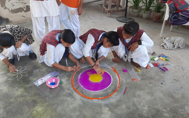 Zbiórka Wsparcie dzieci w szkole w Agrze - zdjęcie główne