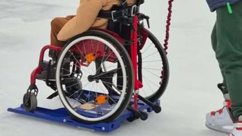 Zbiórka Lugicap Ice lodowisko bez barier - miniaturka zdjęcia