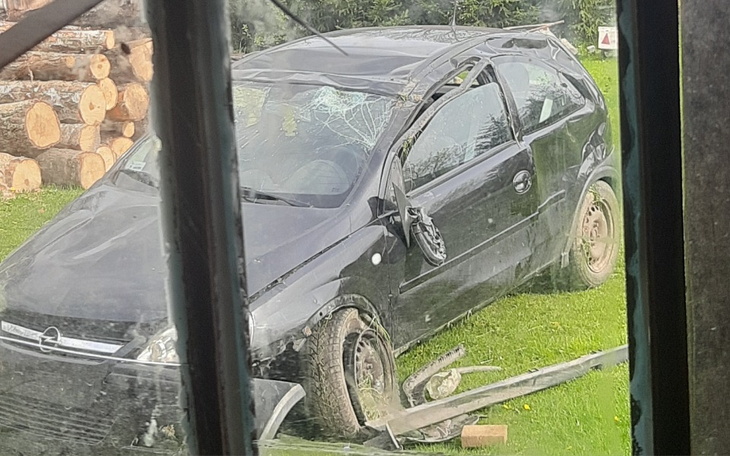 Zbiórka Pomoc po wypadu samochodym - zdjęcie główne