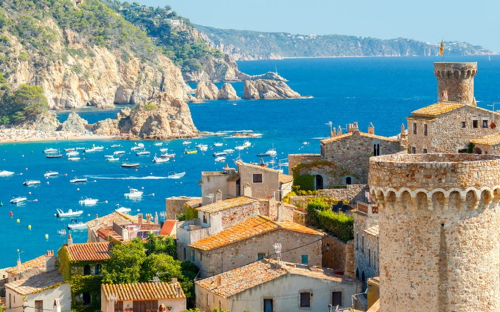 Zbiórka podróż marzeń do Hiszpani - zdjęcie główne