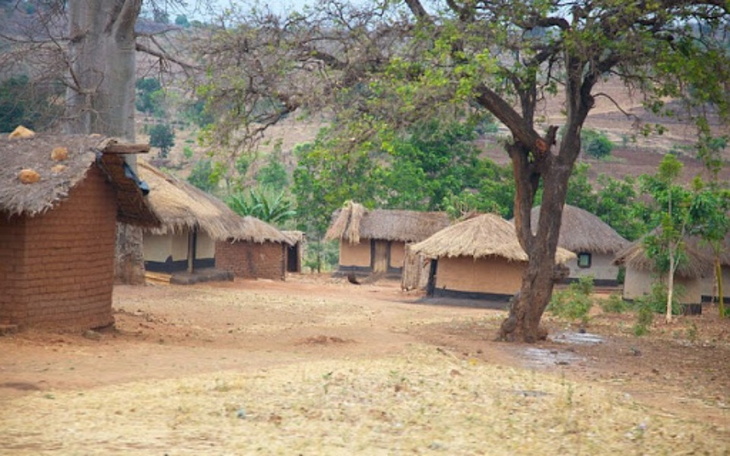 Zbiórka Zbiórka na naprawe domu w afryce - zdjęcie główne