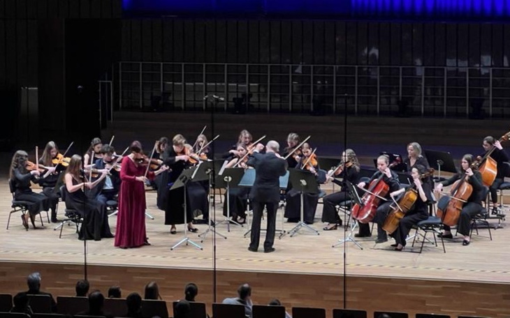 Zbiórka Koncert Łódzkich Smyczków w USA - zdjęcie główne