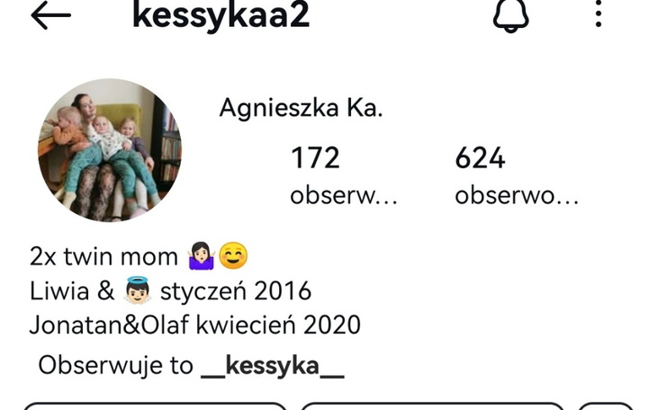 Profil użytkownika na Instagramie z rodziną i dziećmi.