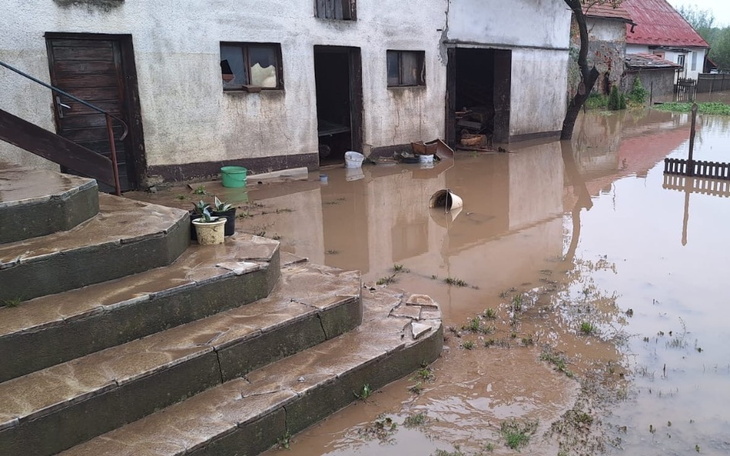 Zbiórka POWÓDŹ pomoc dla Asi z dziećmi - zdjęcie główne