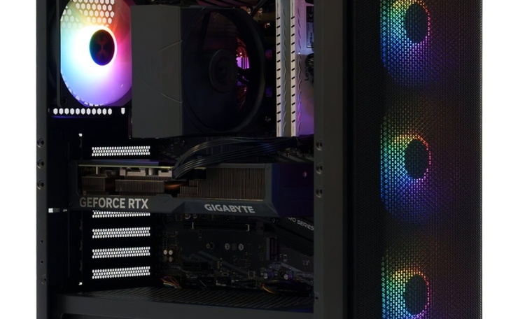 Zbiórka Komputer i monitor dla shadowa - zdjęcie główne