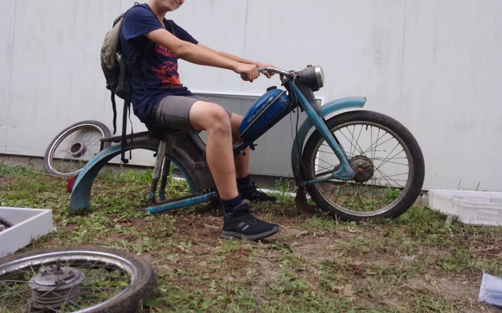 Zbiórka na renowację Komara dziadka - zdjęcie główne