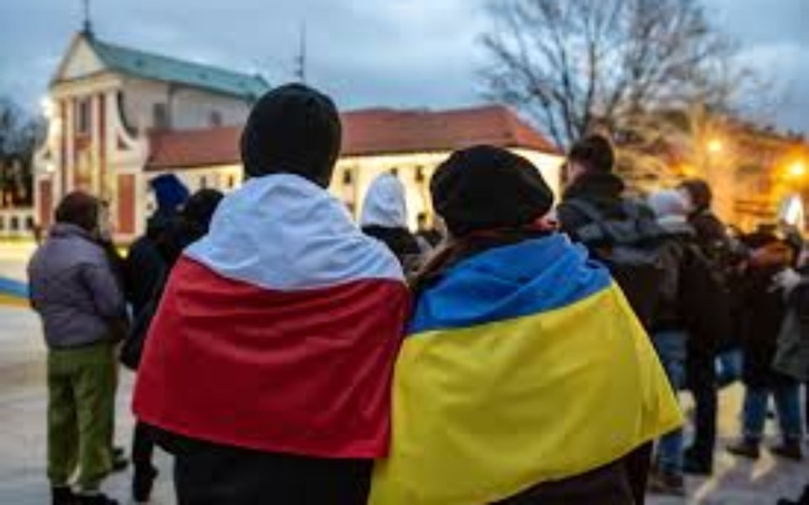 Zbiórka Pomoc Ukrainie Jedzenie picie - zdjęcie główne