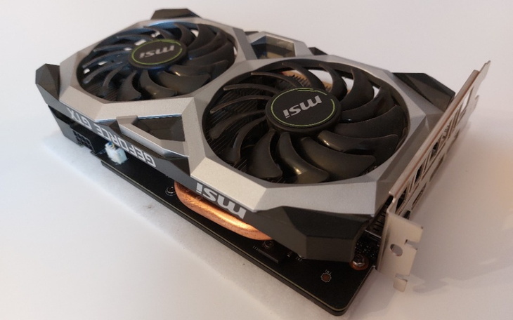 Zbiórka Używana karta graficzna do pc - zdjęcie główne