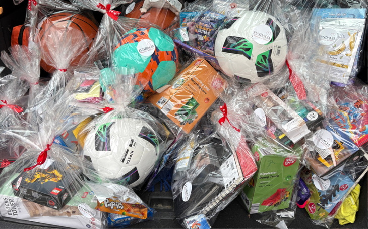 Zbiórka Mikołajki Seniorzy Dzieci - zdjęcie główne