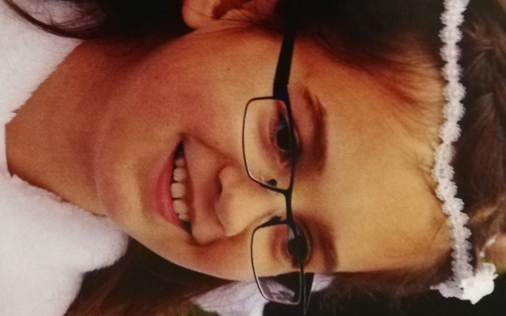 Zbiórka Dla mojej młodszej siostry, Ali - zdjęcie główne