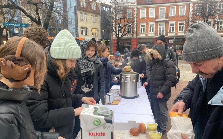 Zbiórka Zupa na Monciaku - Święta z UG - zdjęcie główne