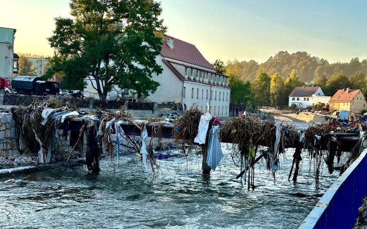 Zbiórka Shoulder course powodzianom - zdjęcie główne