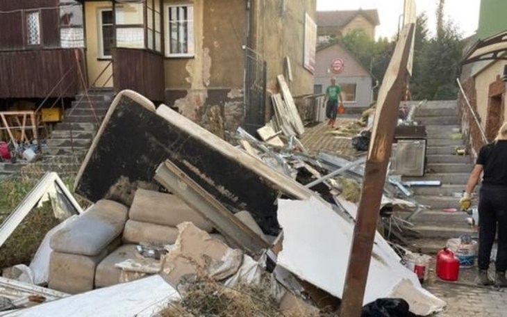 Zbiórka Pomoc dla rodziny po powodzi - zdjęcie główne