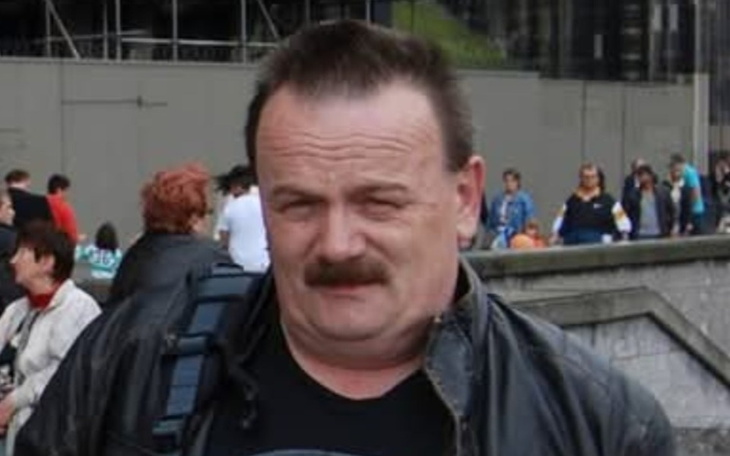 Kot w klinice weterynaryjnej, czeka na badanie.