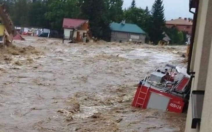 Zbiórka Pomoc dla powodzian- Łódź - zdjęcie główne