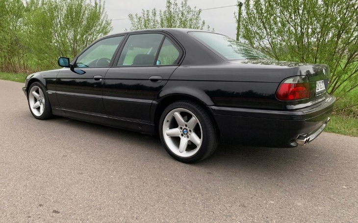 Zbiórka Zbieram na wymarzona bmw e38 - zdjęcie główne