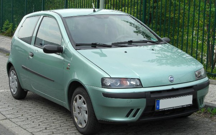 Zbiórka Fiat Punto dla 22-latka - zdjęcie główne