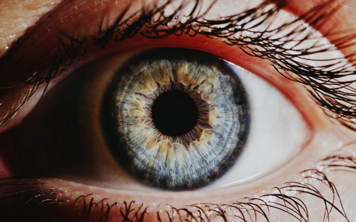 Zbiórka Laserowa korekcja prawego oka - zdjęcie główne