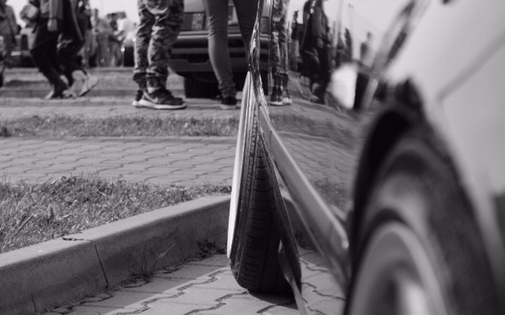 Zbiórka Zbieram na gwint w aucie - zdjęcie główne