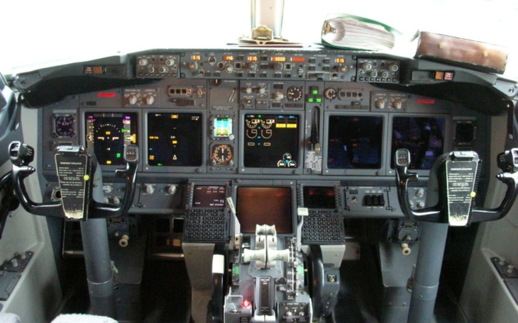 Zbiórka Na własny kokpit boeinga 737 - zdjęcie główne