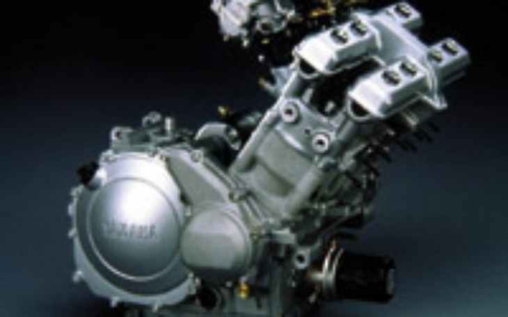 Zbiórka Wymiana silnika w  Yamaha YZF - zdjęcie główne