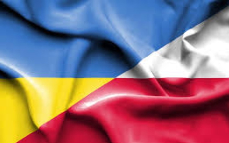 Zbiórka Polacy pomagają Ukrainie - zdjęcie główne